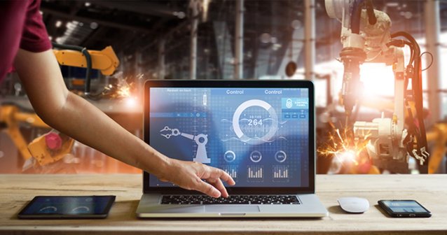 Read more about the article Reinventing UAE Manufacturing: Intelligent ERP Beyond Automation